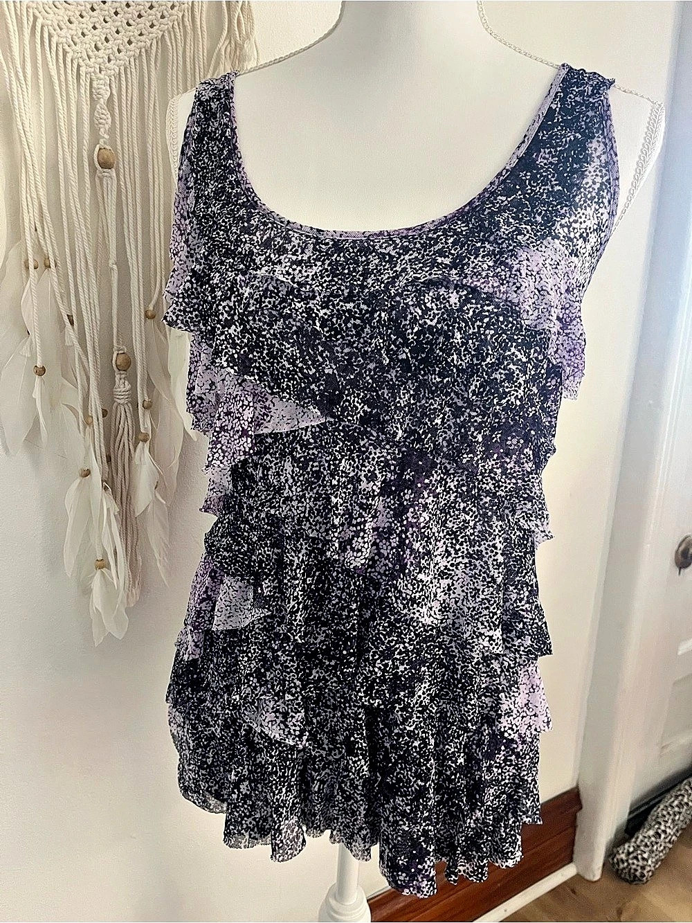 Express Floral Ruffle Tank Top in Purple & Black Size Medium Like New Y2K